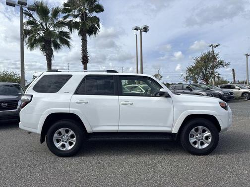 2024 Toyota 4Runner SR5