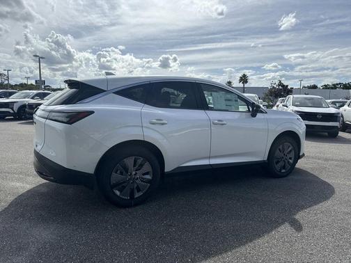 2025 Nissan Murano SL