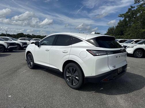 2025 Nissan Murano SL