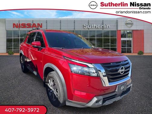 2024 Nissan Pathfinder SV
