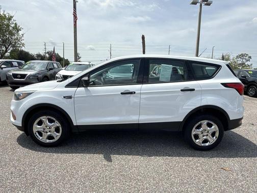 Oxford White 2019 Ford Escape S