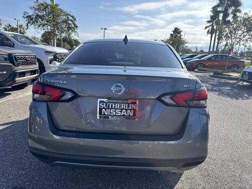 2021 Nissan Versa 1.6 SV
