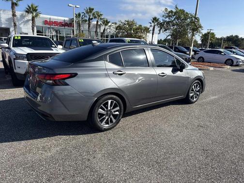 2021 Nissan Versa 1.6 SV