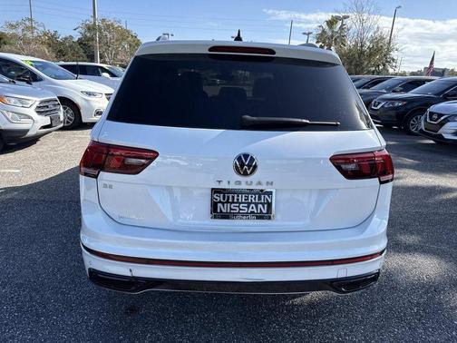 2023 Volkswagen Tiguan 2.0T SE R-Line Black