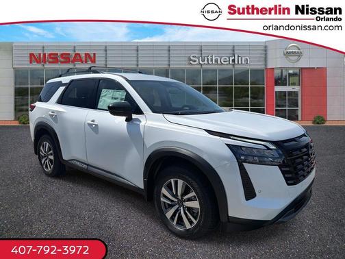 2026 Nissan Pathfinder SL