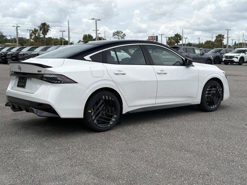 Aspen White 2026 Nissan Sentra SR