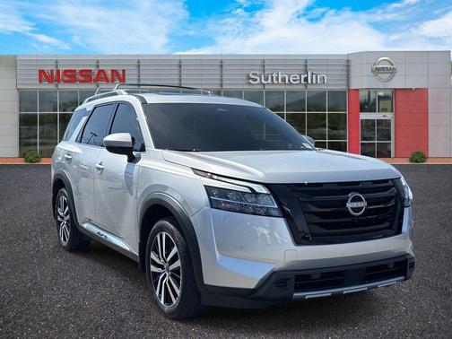2024 Nissan Pathfinder Platinum