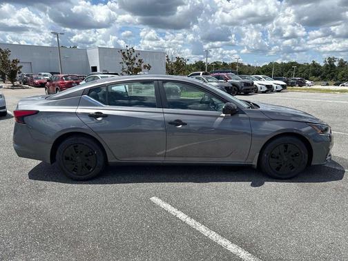 2025 Nissan Altima S