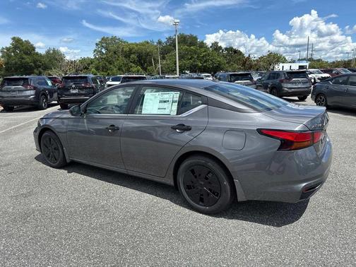 2025 Nissan Altima S