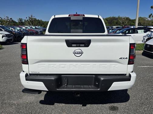 2026 Nissan Frontier SV
