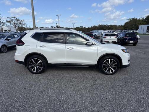 2020 Nissan Rogue SL