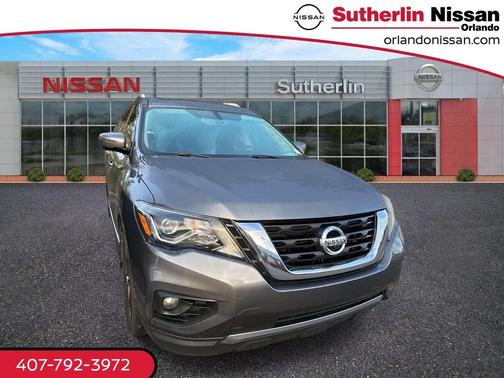 2017 Nissan Pathfinder Platinum