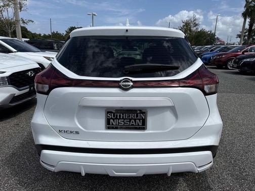 2023 Nissan Kicks S