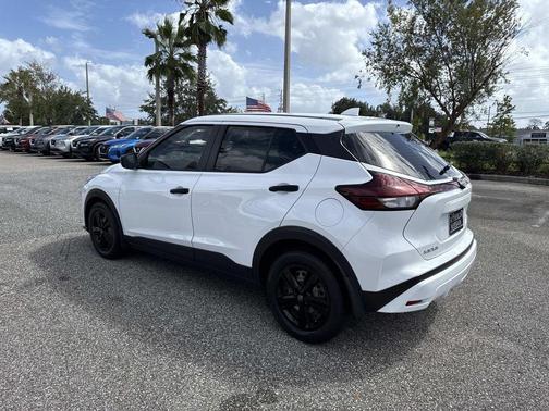 2023 Nissan Kicks S