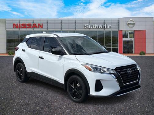 2023 Nissan Kicks S