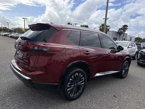 2025 Nissan Rogue Platinum