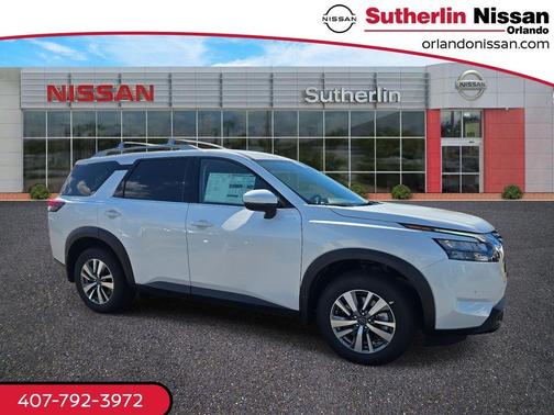 2025 Nissan Pathfinder SL