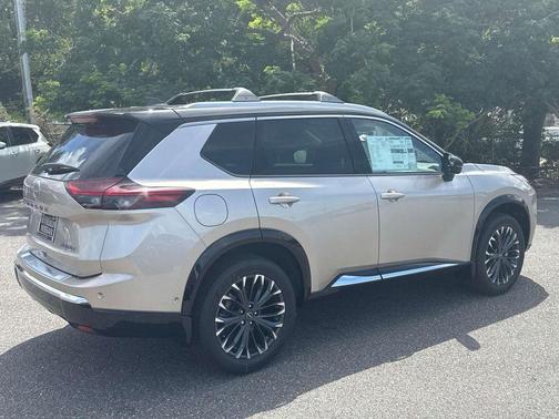 2025 Nissan Rogue Platinum