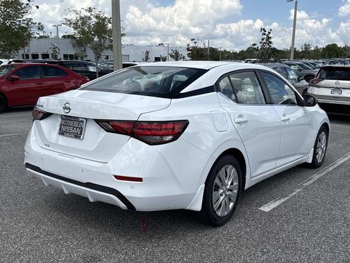 Cloud White 2022 Nissan Sentra S