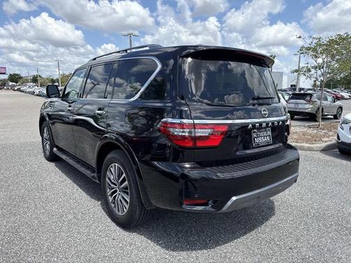 Black 2022 Nissan Armada SL