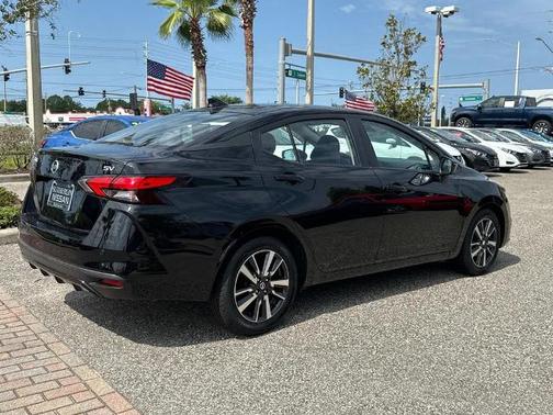 2021 Nissan Versa 1.6 SV