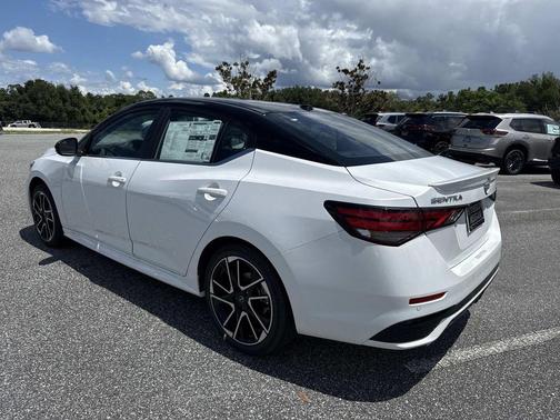 2025 Nissan Sentra SR
