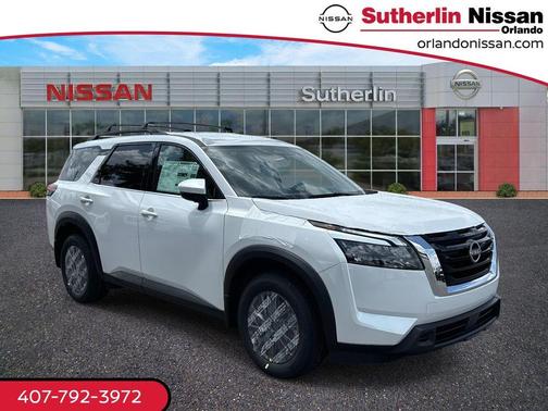 2025 Nissan Pathfinder SV