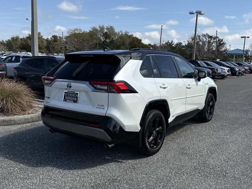 2021 Toyota RAV4 Hybrid XSE