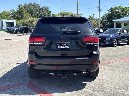 Diamond Black 2018 Jeep Grand Cherokee Altitude