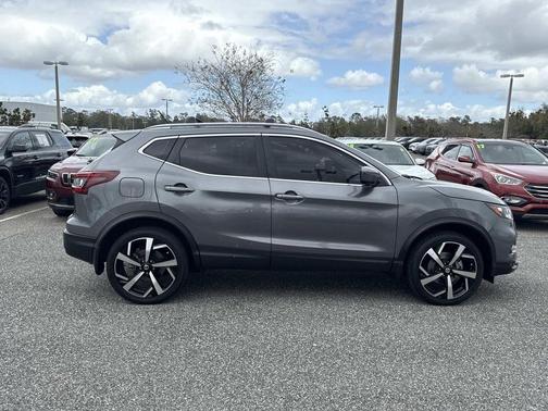 2022 Nissan Rogue Sport SL