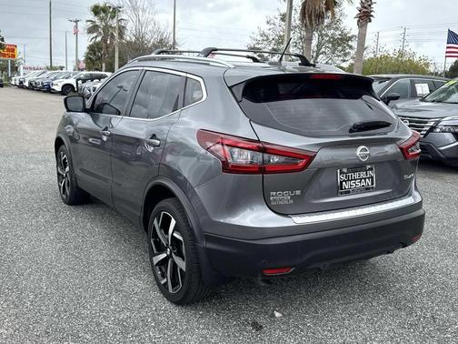 2022 Nissan Rogue Sport SL