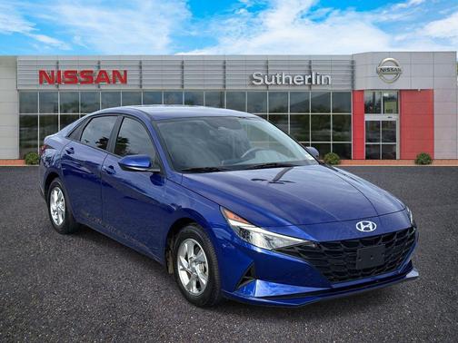 2023 Hyundai ELANTRA SE