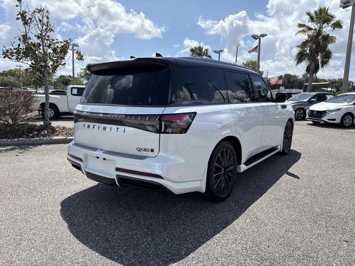 White / Black 2025 INFINITI QX80 AUTOGRAPH