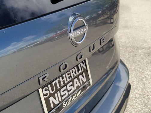 Gun Metallic 2026 Nissan Rogue S