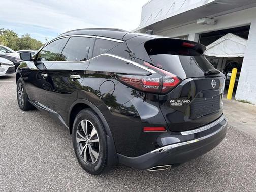 2022 Nissan Murano SV