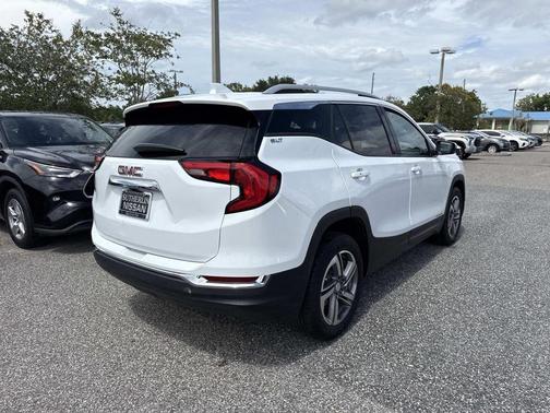 Summit White 2021 GMC Terrain SLT