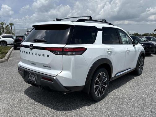 Everest White P 2026 Nissan Pathfinder Platinum