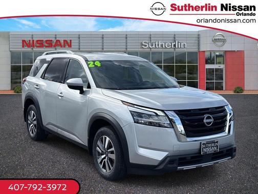 2024 Nissan Pathfinder SL