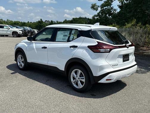 2025 Nissan Kicks Play S