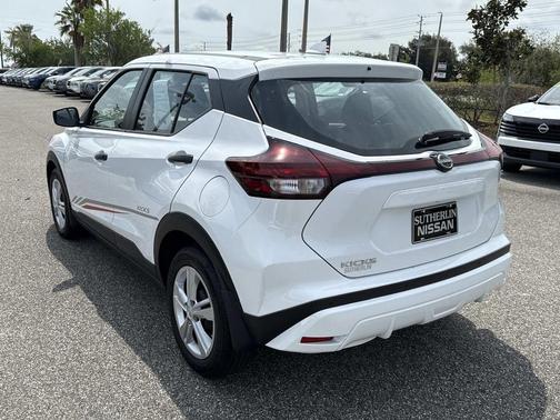 Fresh Powder 2025 Nissan Kicks Play S