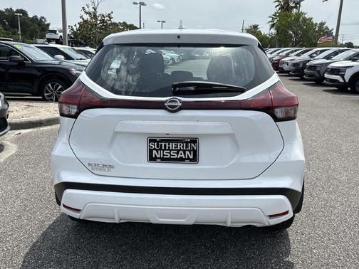 Fresh Powder 2025 Nissan Kicks Play S