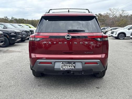 2026 Nissan Pathfinder Platinum