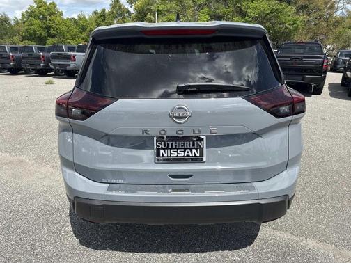 Boulder Gray Metallic 2026 Nissan Rogue SV