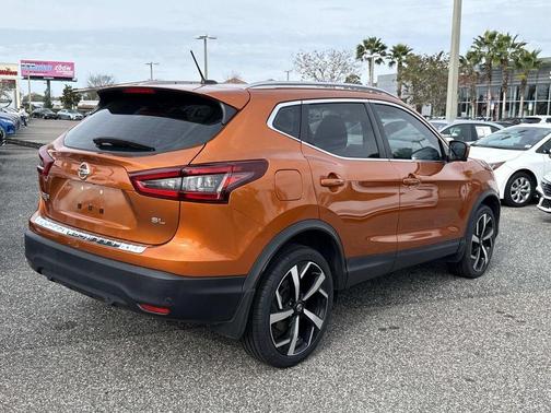 2022 Nissan Rogue Sport SL