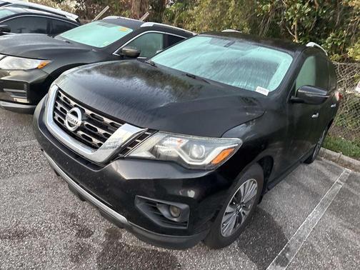 2020 Nissan Pathfinder S