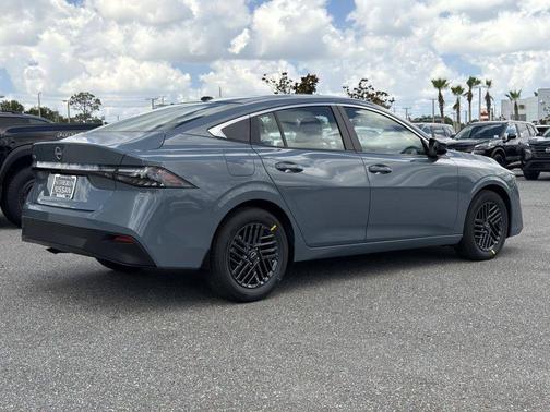 Atlantic Gray M 2026 Nissan Sentra SV