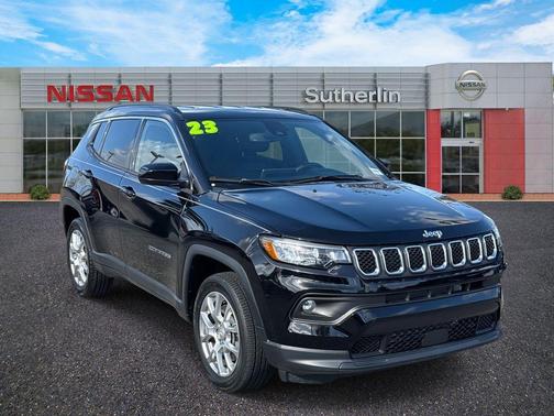 2023 Jeep Compass Latitude Lux