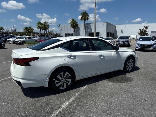 2025 Nissan Altima S