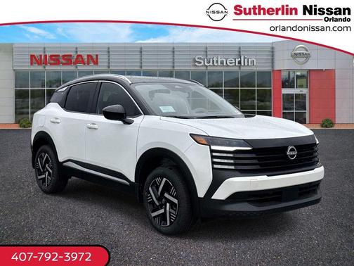 2t Wht Blk Roof 2026 Nissan Kicks SV
