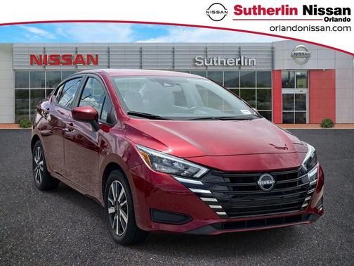 Scarlet Ember 2025 Nissan Versa 1.6 SV